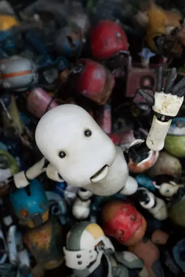 Постер к фильму "JUNK WORLD" #611874