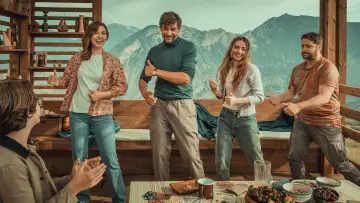 Задник к фильму "Piatră Foarfecă Hârtie" #1746857