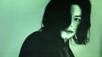 Задник к фильму "Michael Jackson: Faking It" #836948