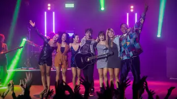 Задник к фильму "Tudo por um Pop Star 2" #1153347