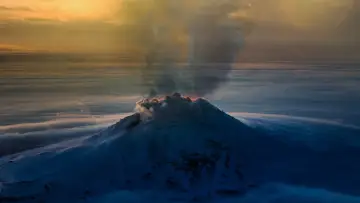 Задник к фильму "Explorer: Lake of Fire" #1691652