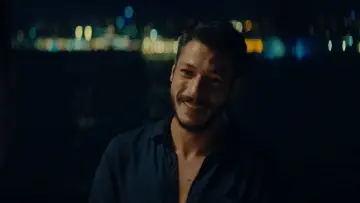 Задник к фильму "İstanbul Üçlemesi: Muhabbet" #458607