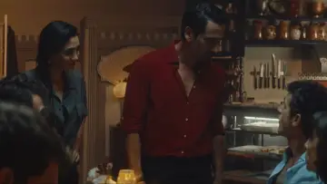 Задник к фильму "İstanbul Üçlemesi: Müzik" #458658