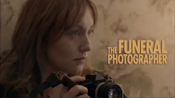 Задник к фильму "The Funeral Photographer" #452420
