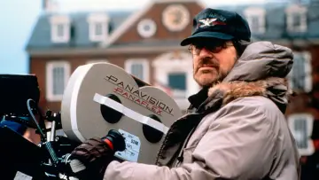 Задник к фильму "Steven Spielberg, l