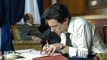 Задник к фильму "Berlinguer: La grande ambizione" #645729