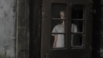 Задник к фильму "Лоре" #708297