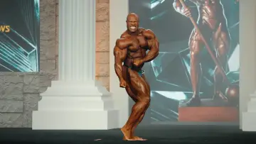 Задник к фильму "Breaking Olympia: The Phil Heath Story" #435288