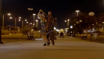 Задник к фильму "Επαγγελματίας υπνοβάτης" #464926