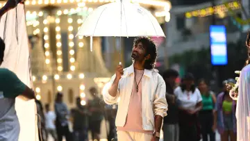 Задник к фильму "லவ் இன்சூரன்ஸ் கம்பெனி" #829240