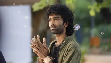 Задник к фильму "லவ் இன்சூரன்ஸ் கம்பெனி" #829241