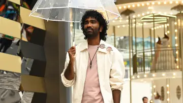 Задник к фильму "லவ் இன்சூரன்ஸ் கம்பெனி" #829246