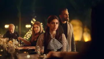 Задник к фильму "नादानियां" #676953