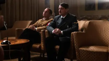 Задник к фильму "Фюрер и растлитель" #594827