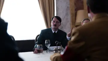 Задник к фильму "Фюрер и растлитель" #594833
