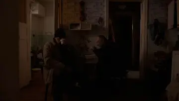 Задник к фильму "Сірі бджоли" #694434