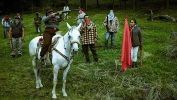 Задник к фильму "Una Película de Amor y Guerra" #758264