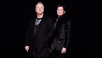 Задник к фильму "Simple Minds: Everything Is Possible" #807707