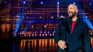 Задник к фильму "Kevin James: Irregardless" #196127