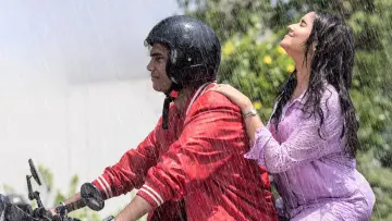 Задник к фильму "நிலவுக்கு என் மேல் என்னடி கோபம்" #1567572