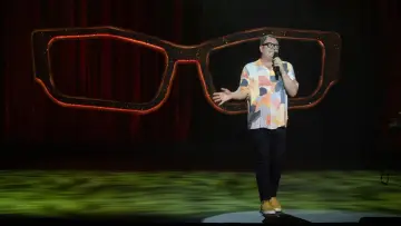 Задник к фильму "Alan Carr: Regional Trinket" #984723
