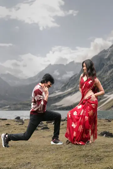 Постер к фильму "మిస్టర్‌ బచ్చన్" #982648