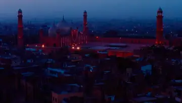 Задник к фильму "ٹیکسالی گیٹ" #368673