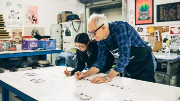 Задник к фильму "Art Happens Here with John Lithgow" #464360