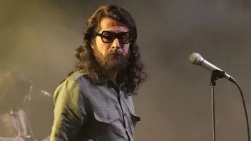 Задник к фильму "Cem Karaca