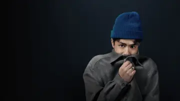 Задник к фильму "Ramy Youssef: More Feelings" #1049216