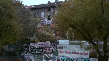 Задник к фильму "Berlin Utopiekadaver" #442948
