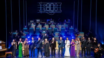 Задник к фильму "My Favorite Things: The Rodgers & Hammerstein 80th Anniversary Concert" #1003291
