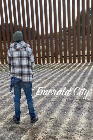 Постер к фильму "Emerald City" #1015471
