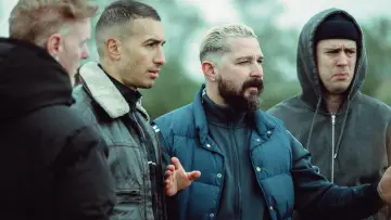 Задник к фильму "Спасаемый" #593069