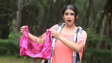 Задник к фильму "ರವಿಕೆ ಪ್ರಸಂಗ" #366791