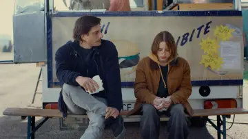 Задник к фильму "Paternal Leave" #943596