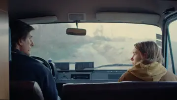 Задник к фильму "Paternal Leave" #943602