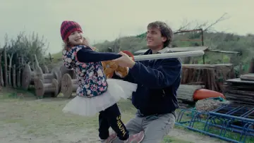 Задник к фильму "Paternal Leave" #943606