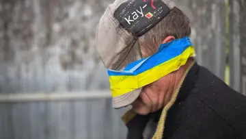 Задник к фильму "« Collabos ! »  L