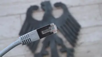 Задник к фильму "Putins Bären - Die gefährlichsten Hacker der Welt" #409676