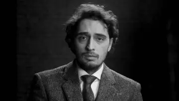 Задник к фильму "The Actor The Liar The Murderer" #443374