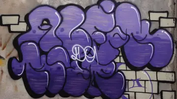Além do Muro постер