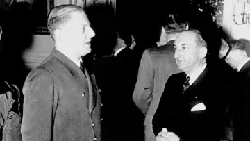 Задник к фильму "Terror und Champagner – Hitlers Stellvertreter in Paris" #681365