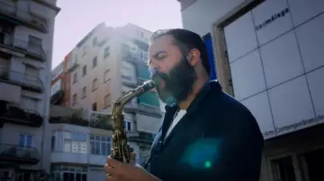 Задник к фильму "Cruzando la calle" #418349