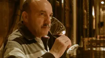 Задник к фильму "Tasting Victory, the Life and Wines of the World