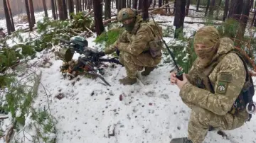 Задник к фильму "Ukraine: Enemy in the Woods" #434573