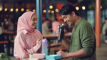 Задник к фильму "Setetes Embun Cinta Niyala" #1294138