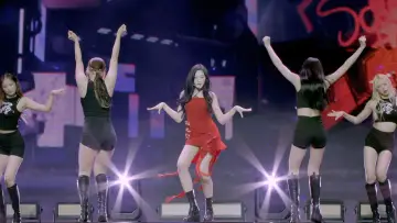 Задник к фильму "에스파: 월드 투어 인 시네마" #473645