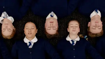 Задник к фильму "Tinā" #712137