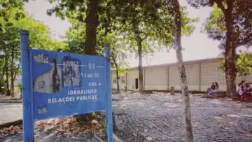 Задник к фильму "A Cantina do COS: Um Refúgio Universitário" #431435